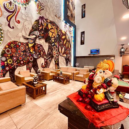 Hotel The Gold Inn - Karol Bagh Delhi Buitenkant foto