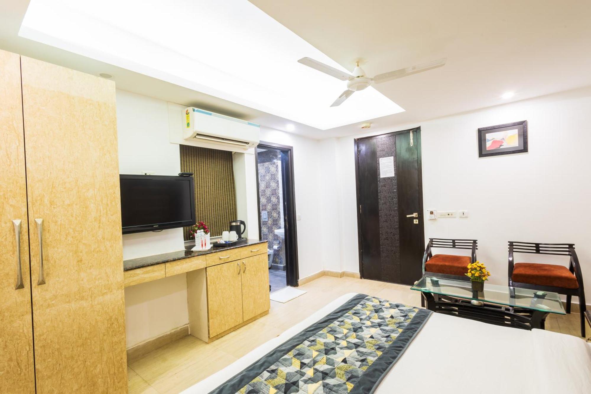 Hotel The Gold Inn - Karol Bagh Delhi Buitenkant foto