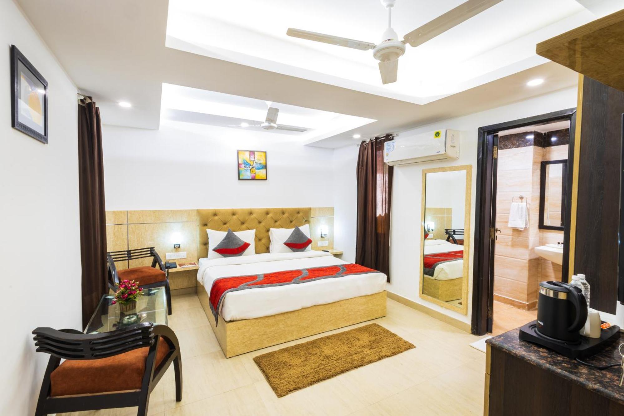 Hotel The Gold Inn - Karol Bagh Delhi Buitenkant foto