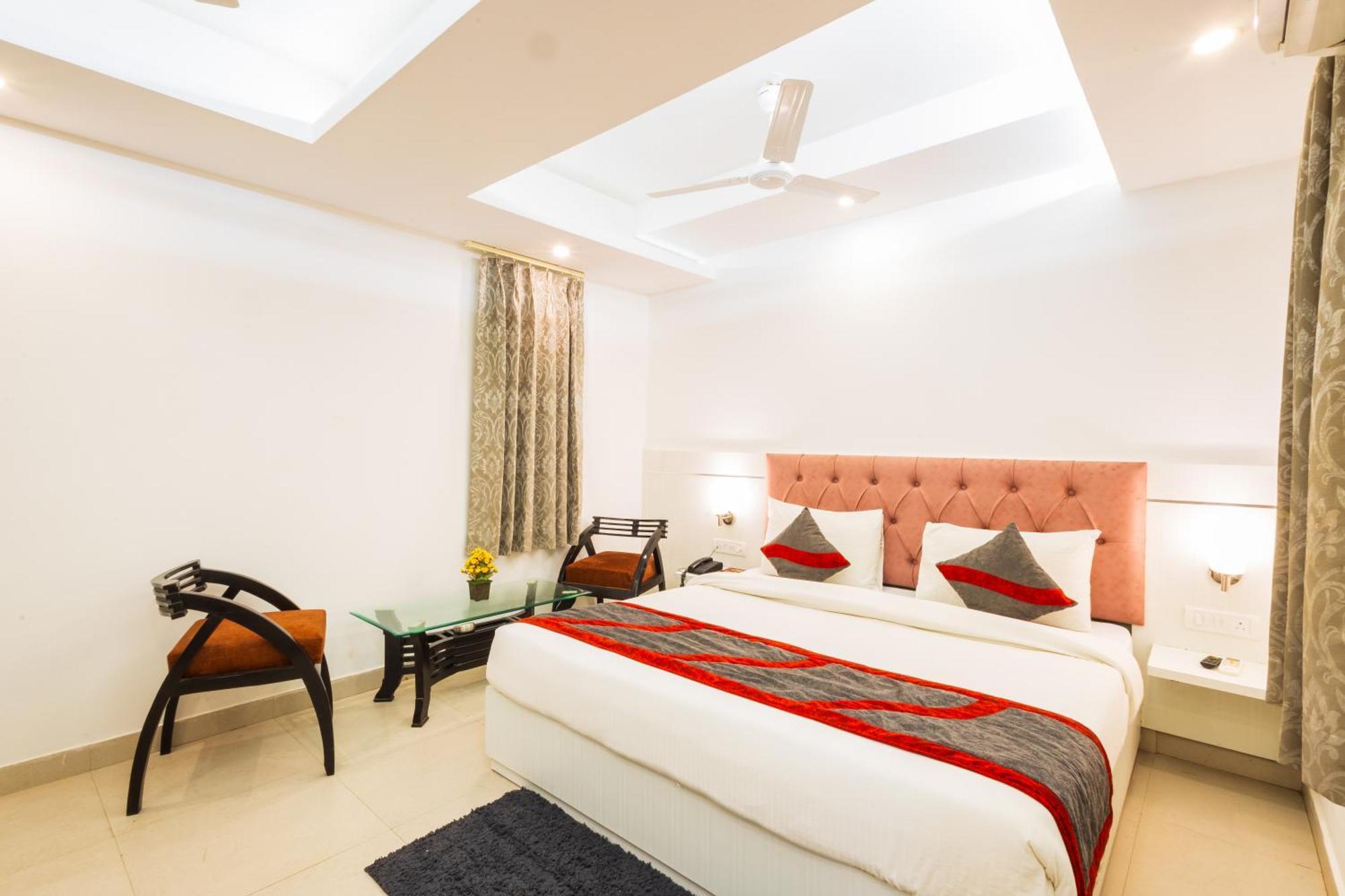 Hotel The Gold Inn - Karol Bagh Delhi Buitenkant foto