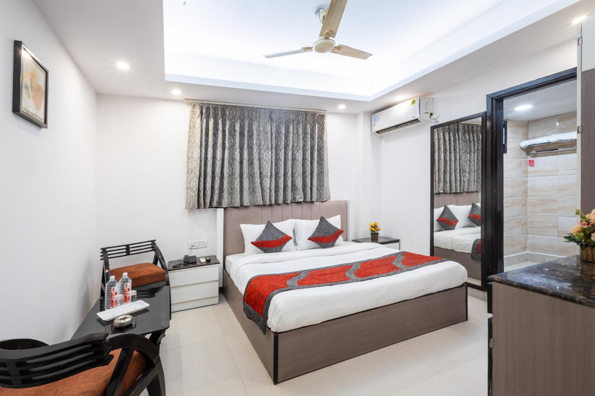 Hotel The Gold Inn - Karol Bagh Delhi Buitenkant foto