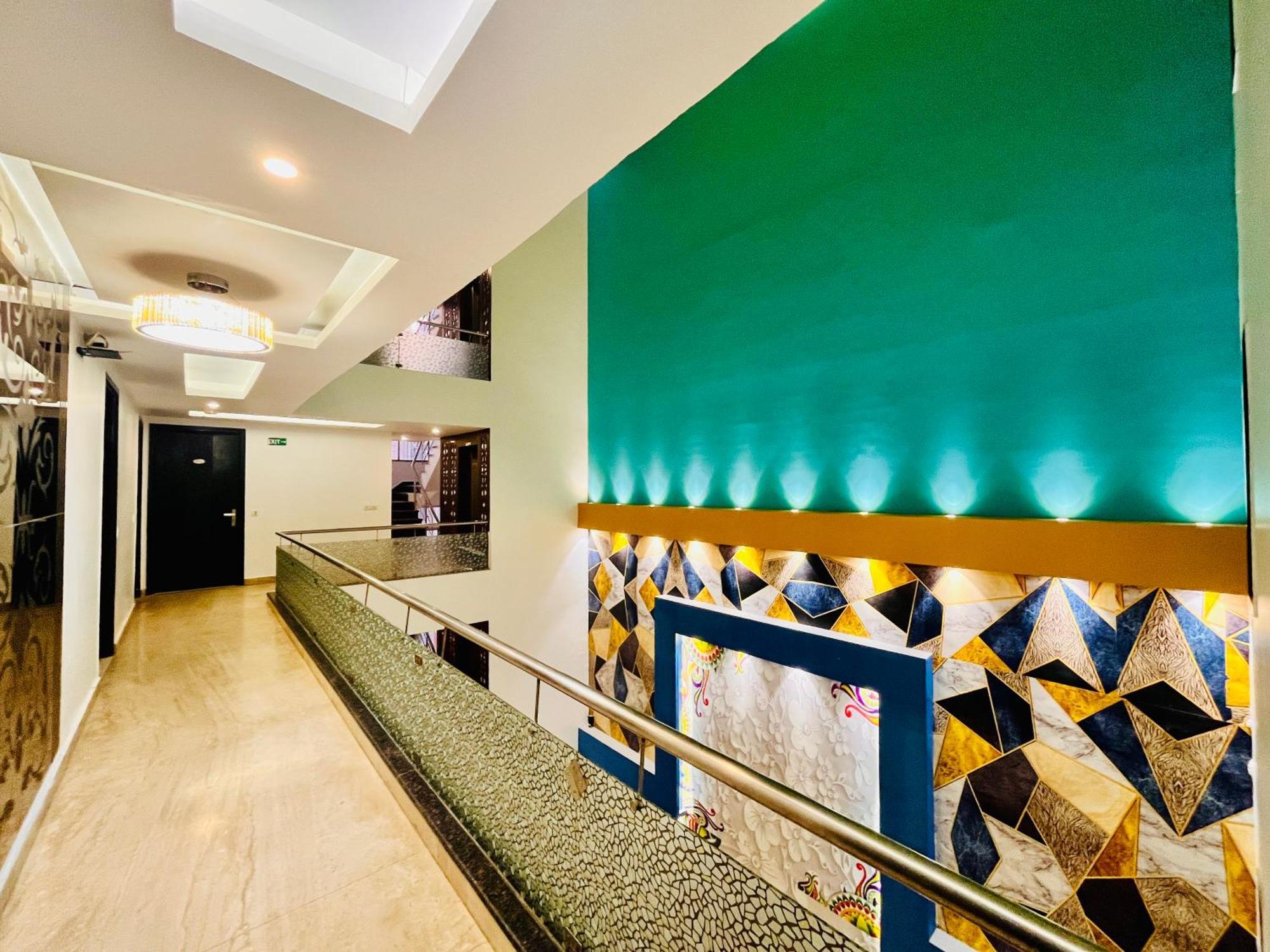 Hotel The Gold Inn - Karol Bagh Delhi Buitenkant foto